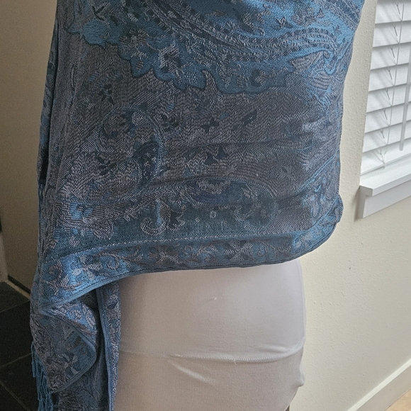 Beautiful Cashmere Blend Scarf Pashmina Shawl Abu Dhabi Blue/Turquoise Pattern - Picture 6 of 6